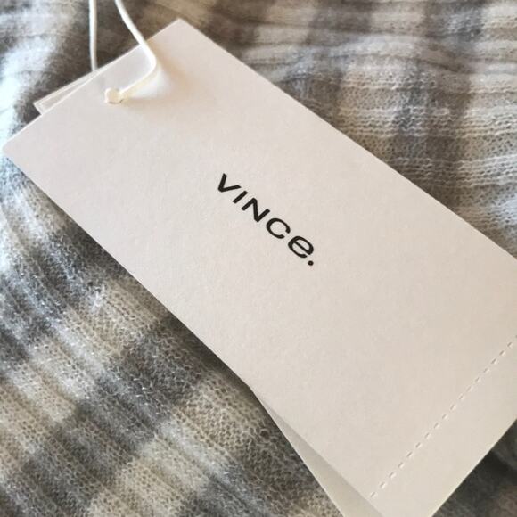 Vince. NWT Striped Short Sleeve Cashmere Blend Knit Top Size Small - Picture 3 of 6